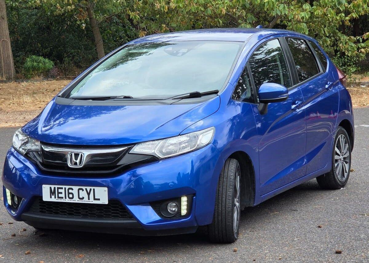 2016 Honda Jazz — photo 11